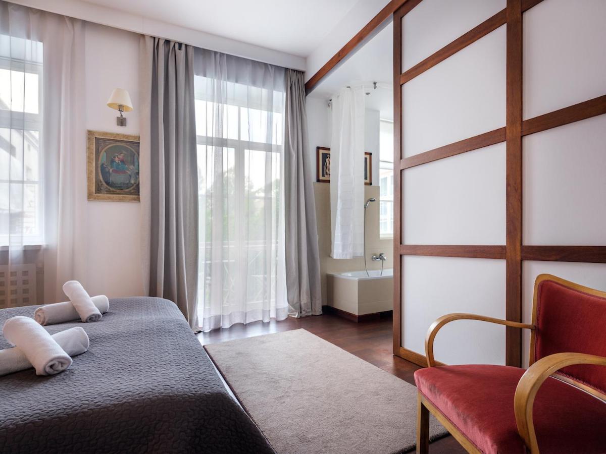 Tyzenhauz Krowoderska Street Apartment *